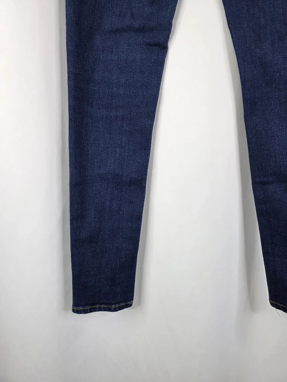 KanCan Jeans Women's Size 3/25 Mid Rise Jegging Jeans Stretchy Super Skinny Blue